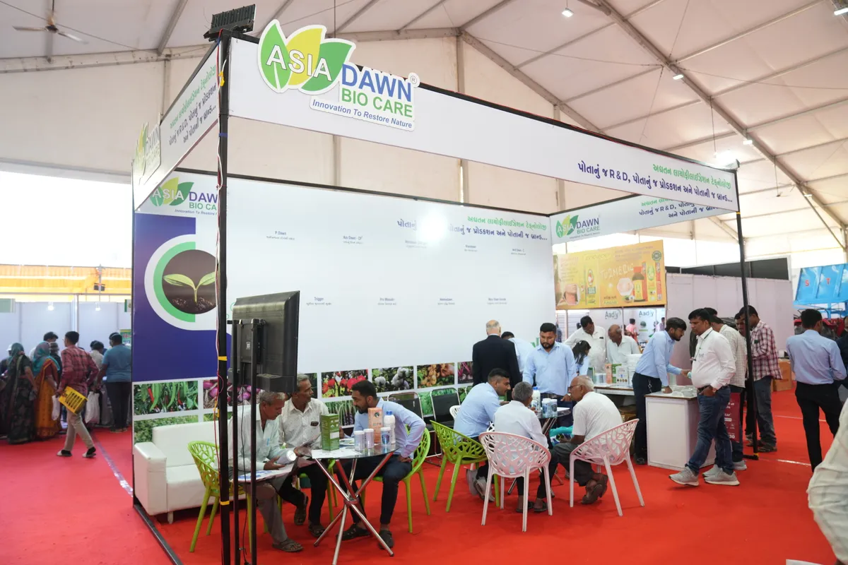 Exhibitor & Visitor Interaction #9