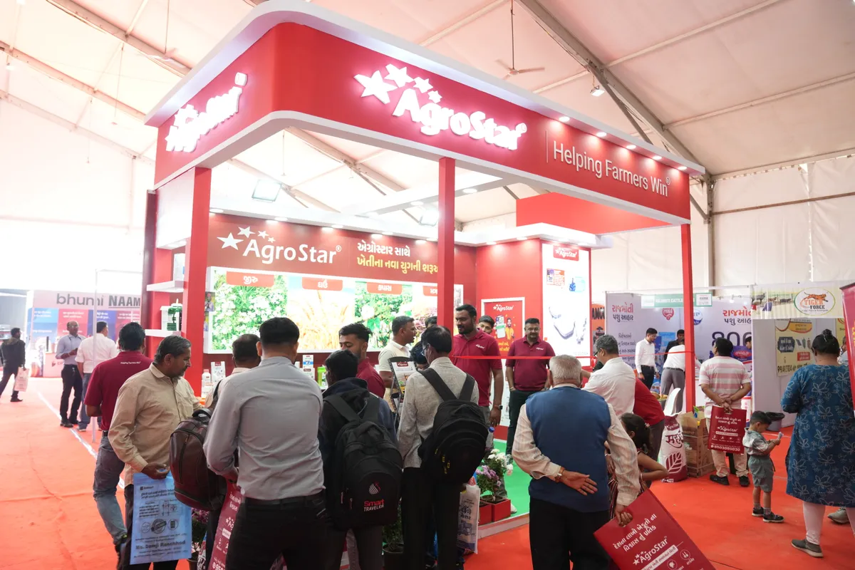 Exhibitor & Visitor Interaction #12